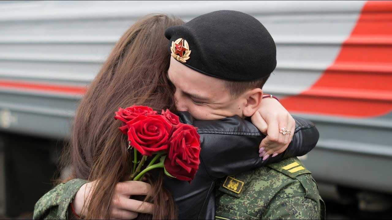 Солдат и девушка фото
