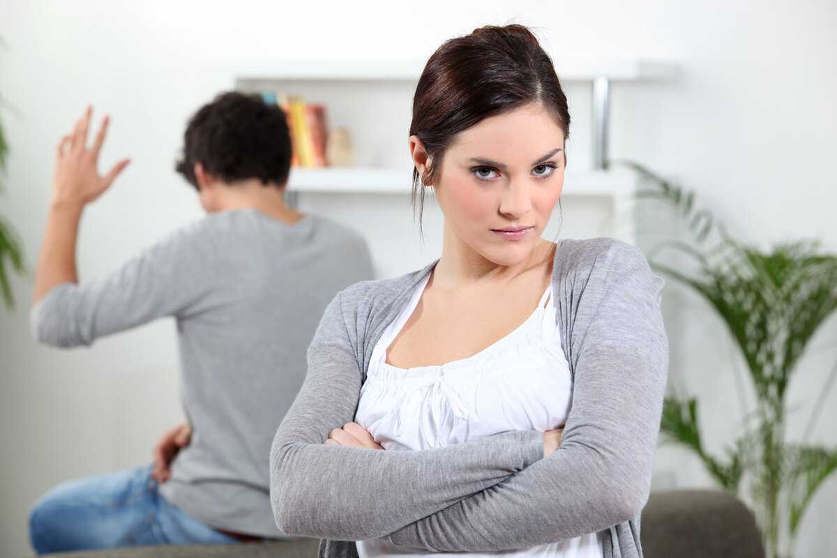 8 вредных женских привычек, которые раздражают мужчину: новости, мужчина, отношения, привычки, любовь и семья