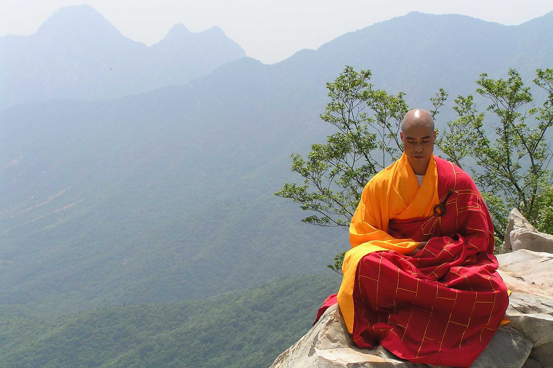 Утренняя медитация: 7 способов начинать свой день с любви и благодарности